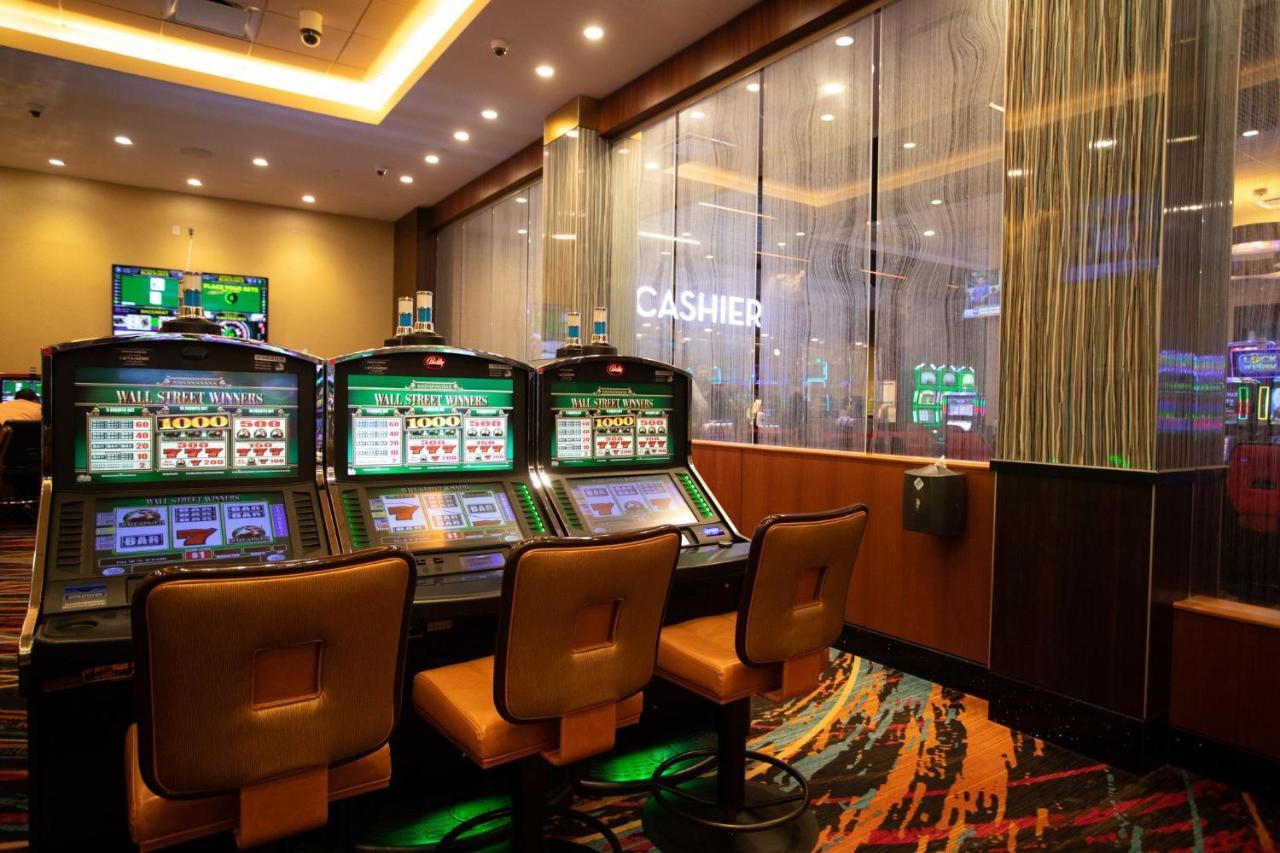 Jake'S 58 Casino Hotel - Adults Only Islandia Exterior photo