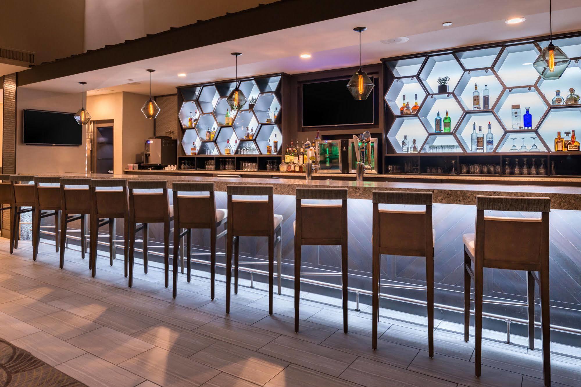 Jake'S 58 Casino Hotel - Adults Only Islandia Exterior photo