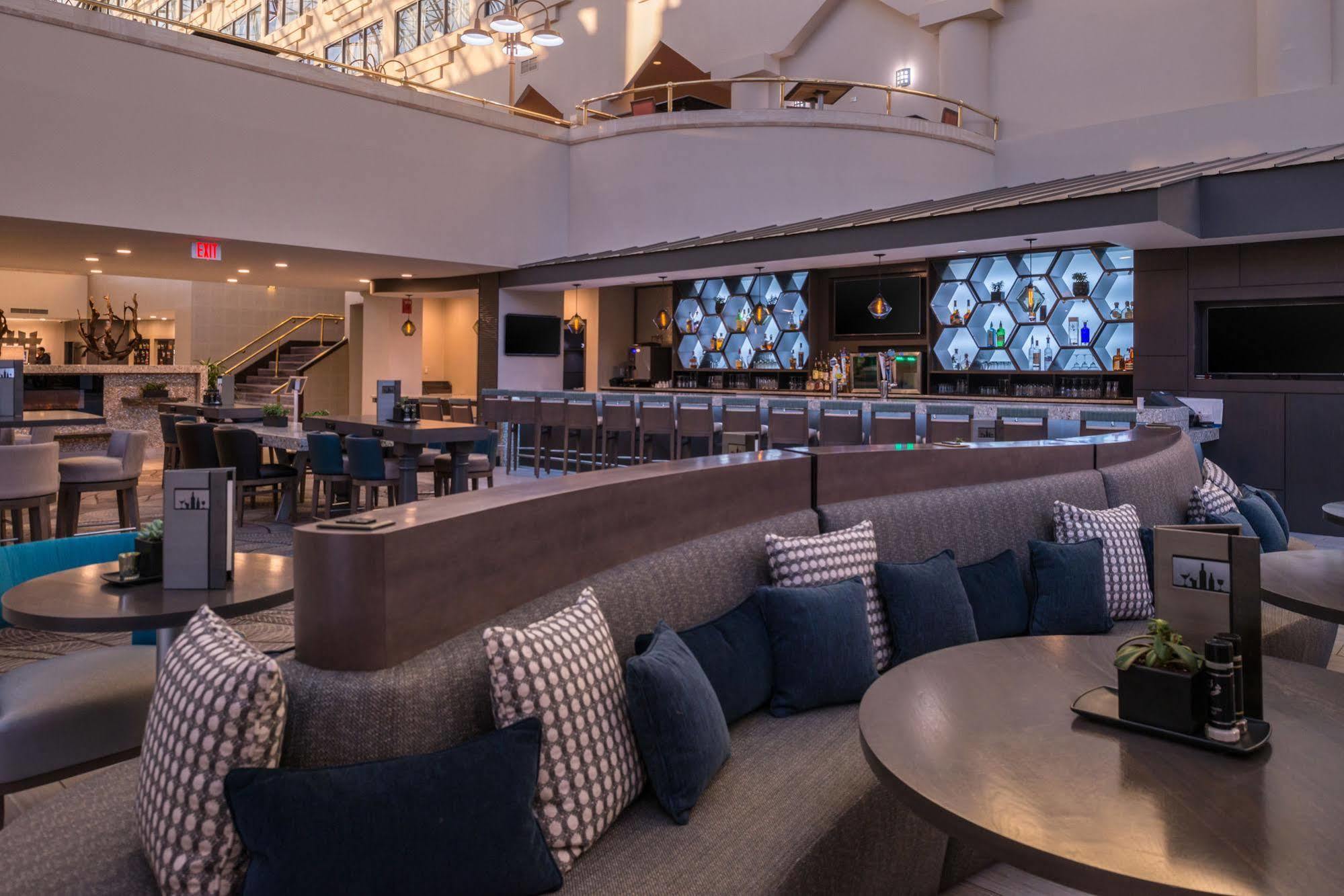 Jake'S 58 Casino Hotel - Adults Only Islandia Exterior photo